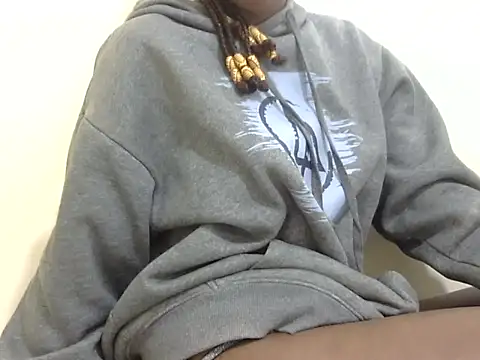 Azwo152333 live cam on StripChat