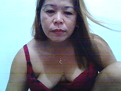 yummytitsxxx168 live cam on StripChat