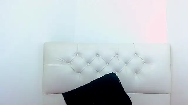 x_isabella_x webcam