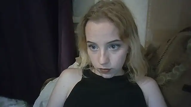 Ket-mis live cam on StripChat