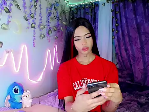 DahliaGill live cam on StripChat