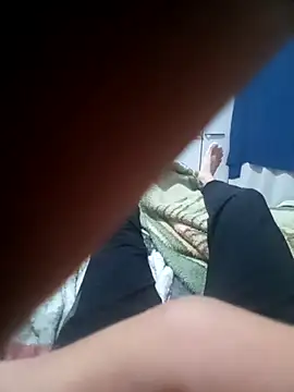 Kkk124jj live cam on StripChat