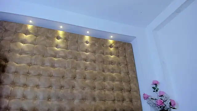 violet_giraldo (F young) - FLASH ASSHOLE