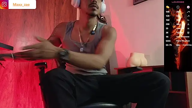 Latinmoster_boss live sex cam