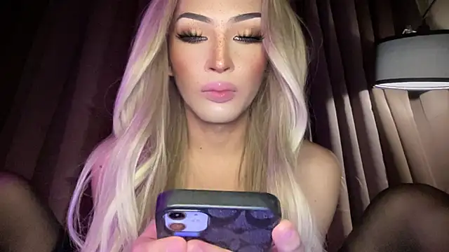 Alicegreenexx live cam on StripChat