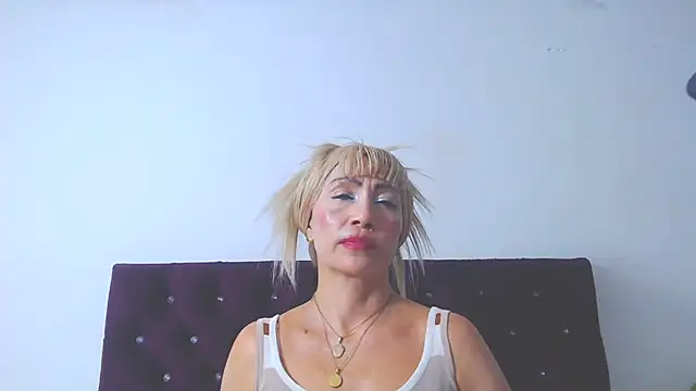 almabeckelt - Almabeckelt's free webcam - UK Sex Cams