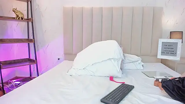 ViolettaRousee_ webcam