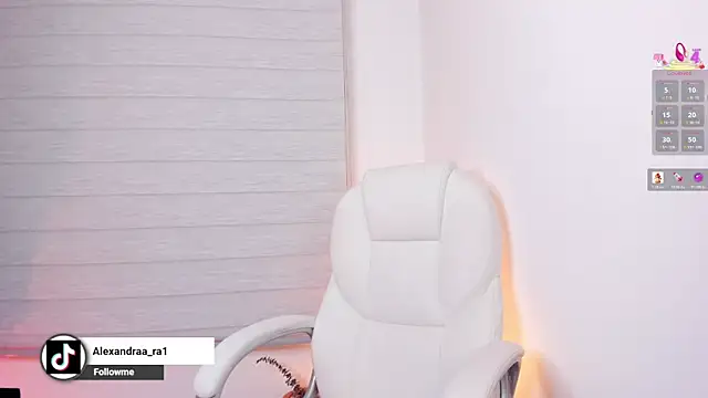 Alexandra_ra webcam