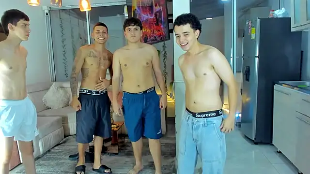 Houseofwarrios webcam