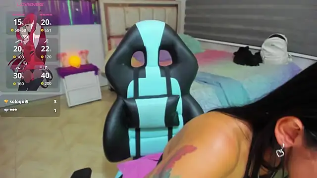 alma_blue live cam on StripChat