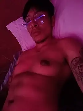AlexxEngine live cam on StripChat