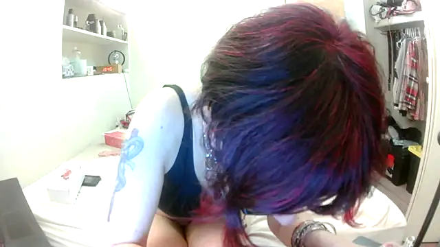 Empress_Lilith live cam on StripChat