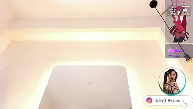 Juliett_Adams_