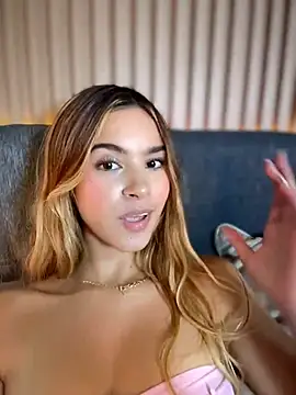 Natalia__vidal live cam on StripChat