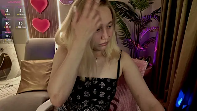 TinaShelton live cam on StripChat