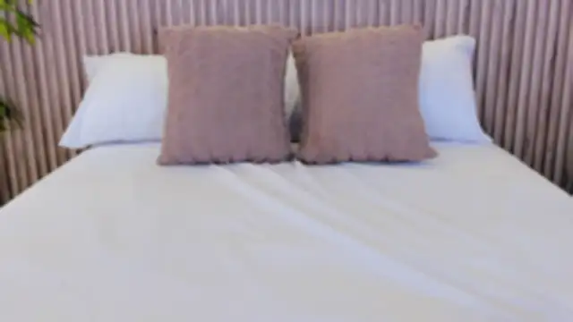 GeorginaReyes live cam on StripChat