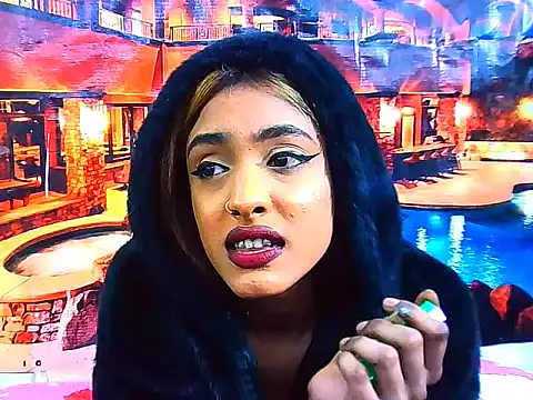 IndianPretty14u2Luv live cam on StripChat