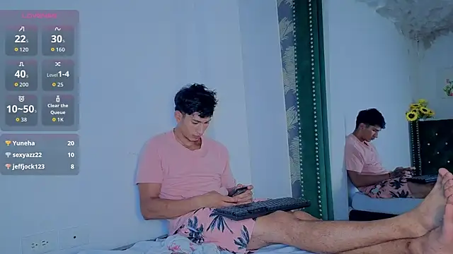 Zayn_Moretti webcam
