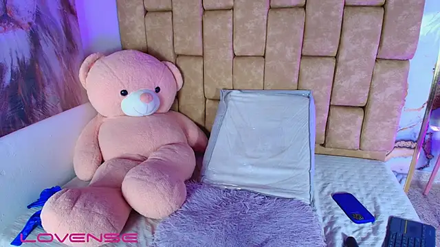 katy_handerson webcam