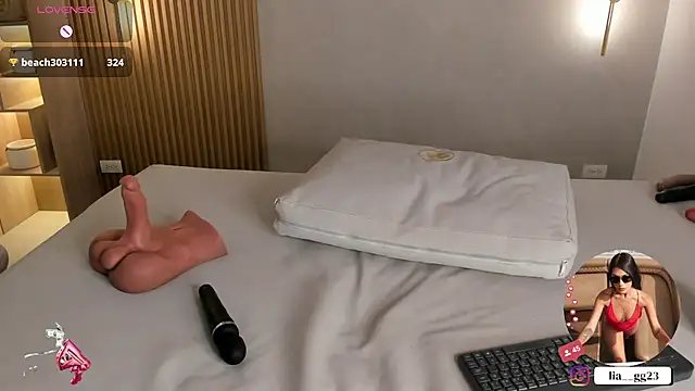 liah_cleir webcam