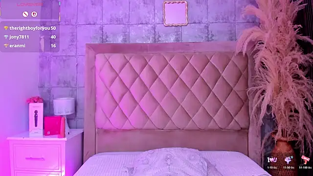 CleoFoxxx_ live cam on StripChat