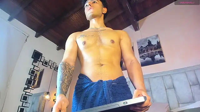 Kairoxxx_ live cam on StripChat