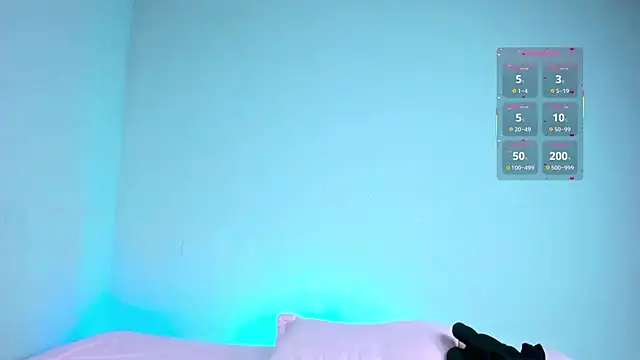 CURVY_EBONY_MILF webcam