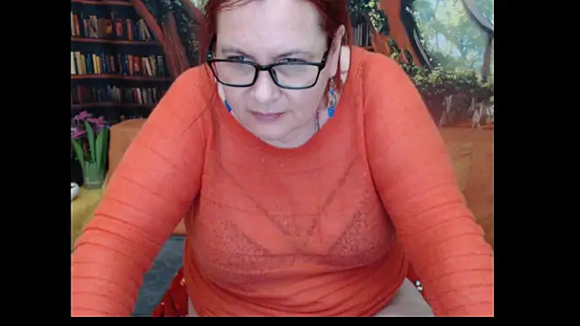 PlayfullMature webcam