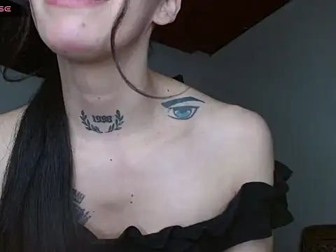 Scarlett_crastrawberry live cam