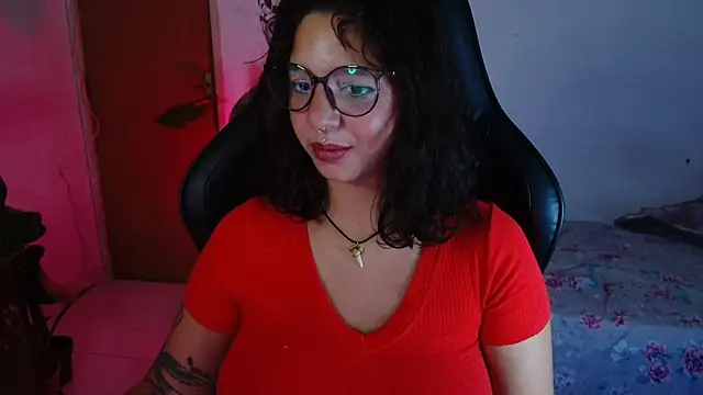 myamillor - Myamillor's free webcam - UK Sex Cams