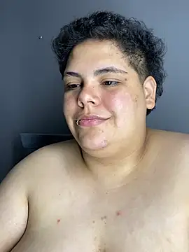 Hailey_Curvy live cam on StripChat