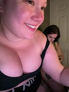 PiggyRose webcam