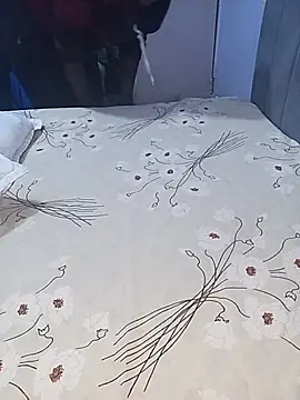 Ariton03 live cam on StripChat