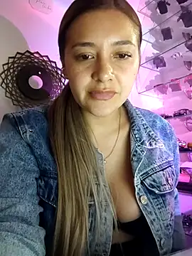 alana_69 webcam