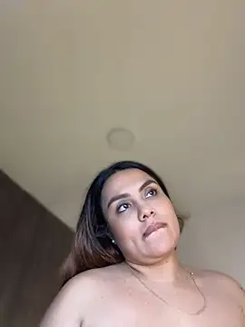 valeria2019hot live cam on StripChat