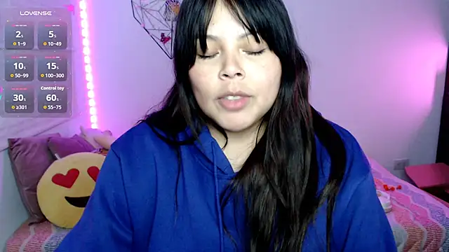 EllieMoonX live cam on StripChat