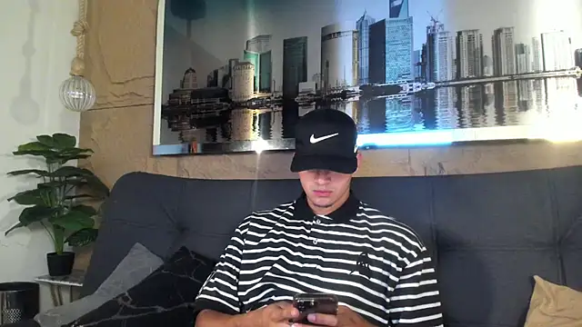 elliot_colton (M twink) - Come and run with me, love