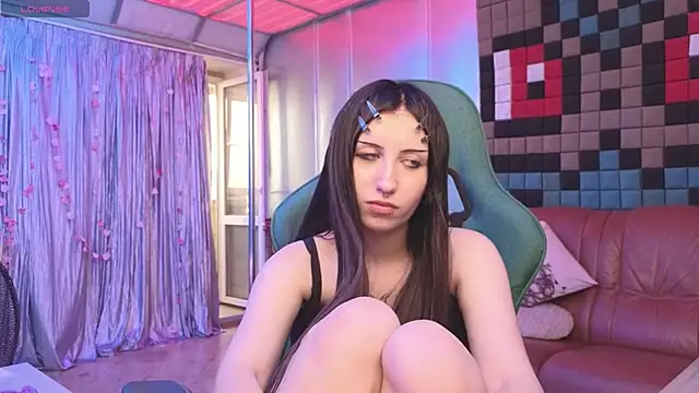 EffieMeowley webcam