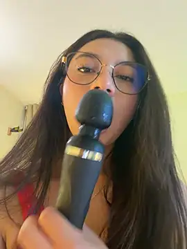CocoaGigiMuse live cam on StripChat