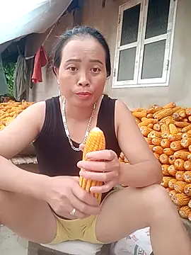 phuongtrinh1 live cam on StripChat