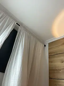 MiaBlonde1 webcam
