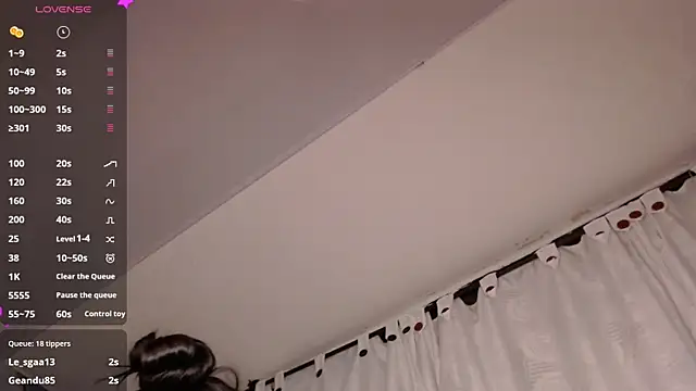 Salome_Cherie live cam on StripChat