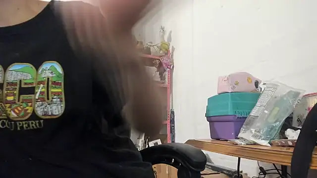 mariecam420 live cam on StripChat