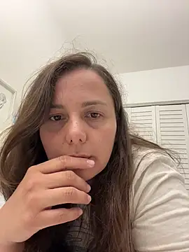 bellag825 - Bellag825's free webcam - UK Sex Cams