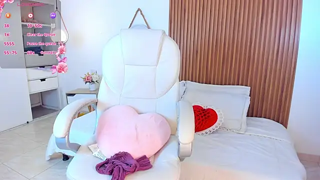 Chanel_Cruzz webcam