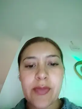 alana_69 webcam