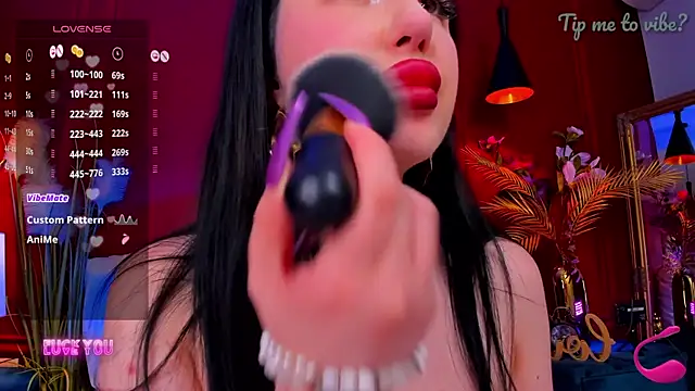 Mayzzie live cam on StripChat