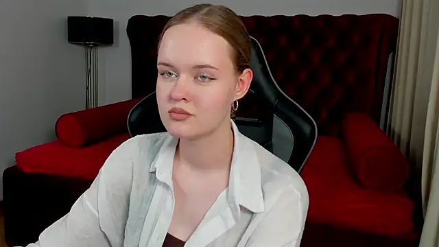 AdaRune live cam on StripChat