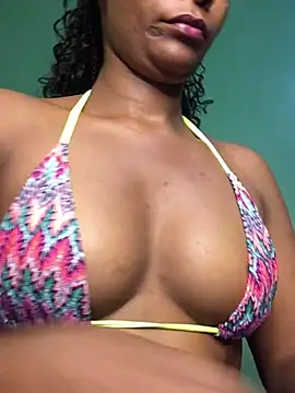 ebonychocolateboobs - Ebonychocolateboobs's free webcam - UK Sex Cams