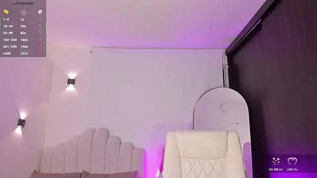 AmberLewis_ webcam